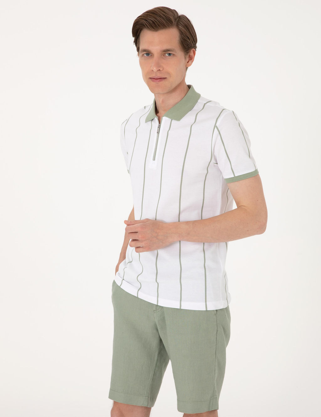 _a_la Ye_ili _izgi Detayl_ Slim Fit Polo Yaka Ti__rt
