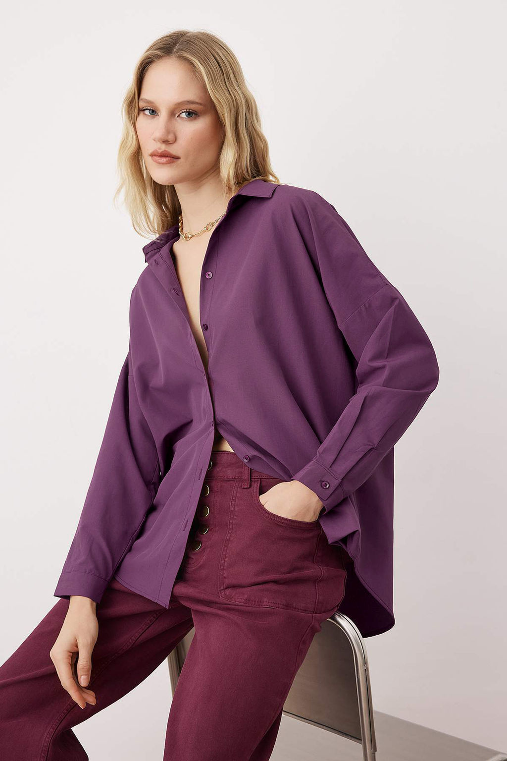 Murdum Pamuklu Oversize Genis Kal?p Dokuma Gomlek TWOSS22GO0669