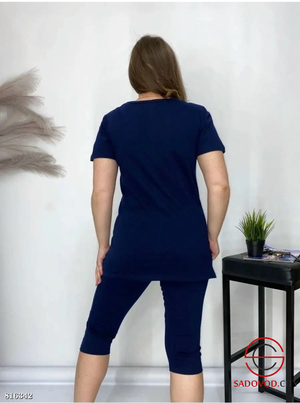 Пижама женская футболка и капри