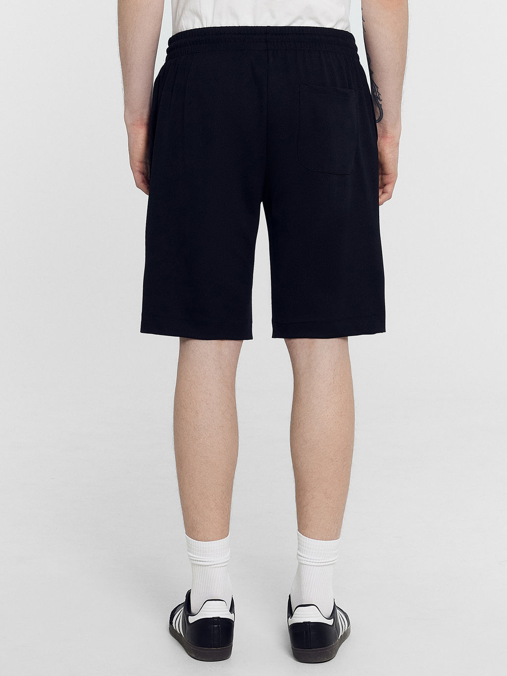 Шорты мужские в черном цвете черный 131095 - Mark formelle фото 4