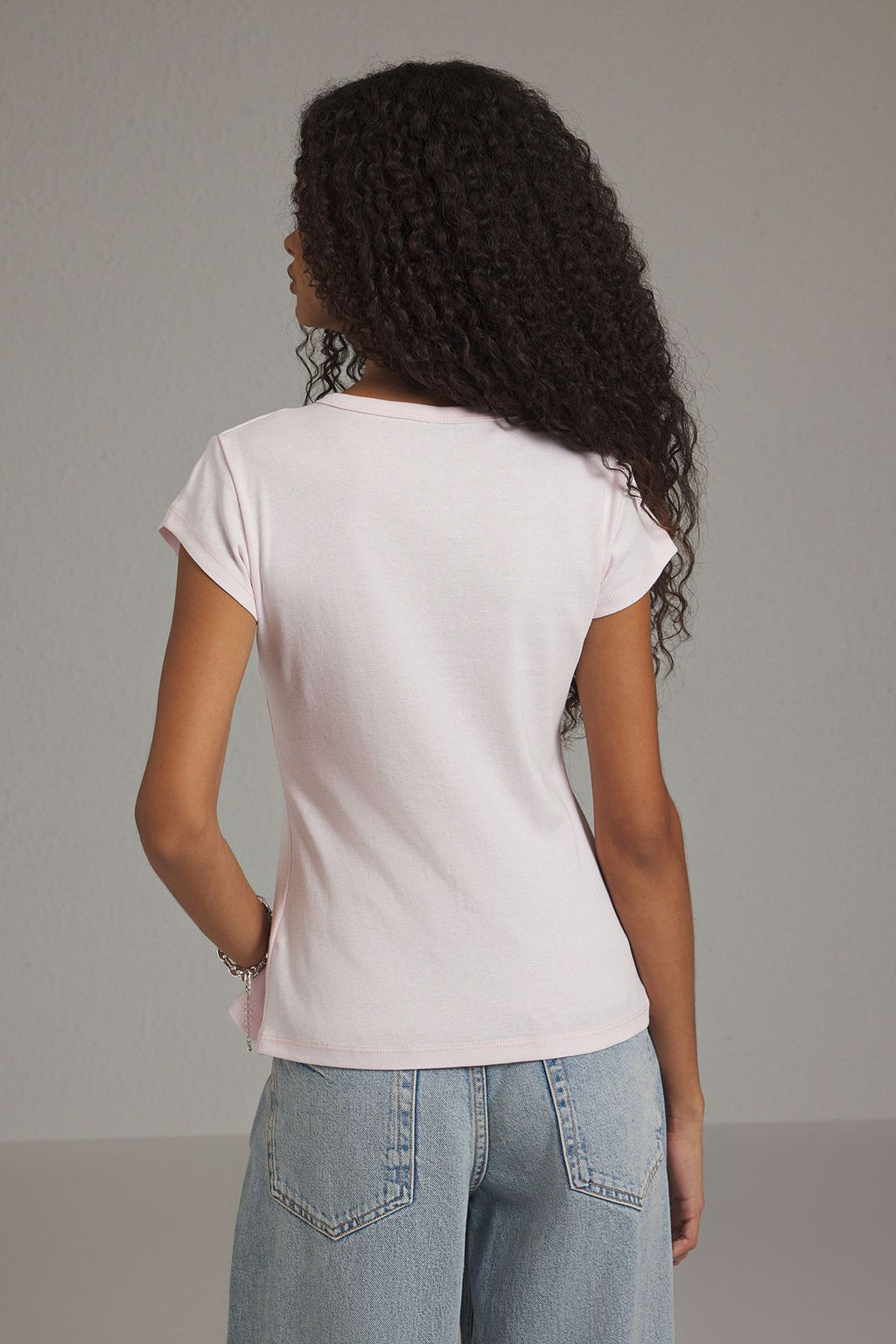 Trendyolmilla Siyah Dugmeli Fitted/Vucuda Oturan Orme Bluz TWOSS25BZ00281  фото 4