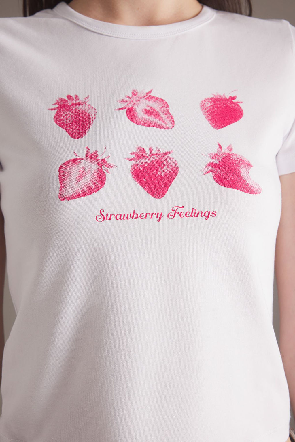 Beyaz Cilek Bask?l? Fitted/Vucuda Oturan Bask?l? Orme T-Shirt TWOSS25TS00082