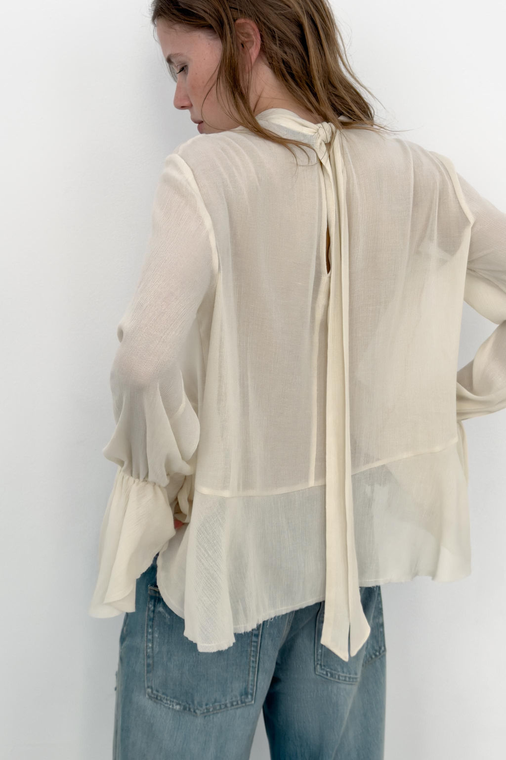 TOP SEMITRANSPARENTE VOLANTES / Crudo - Zara фото 5