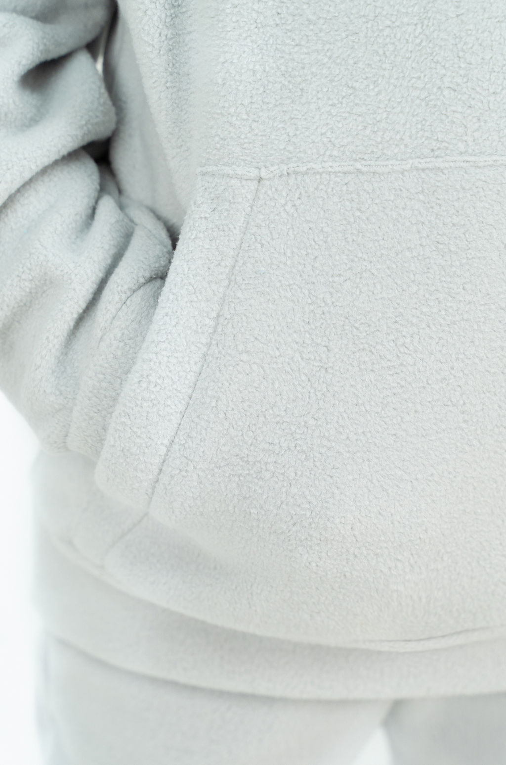 Костюм детский флисовый светлосерый