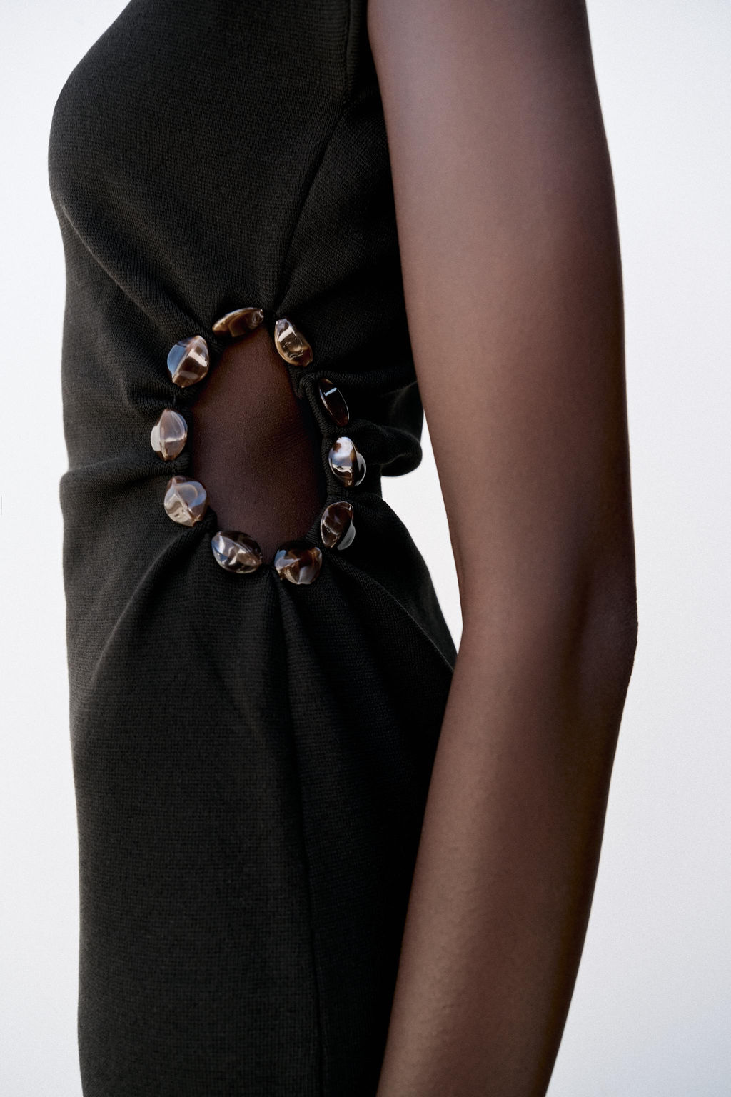 VESTIDO PUNTO CUT OUT BOLAS / Negro - Zara фото 3