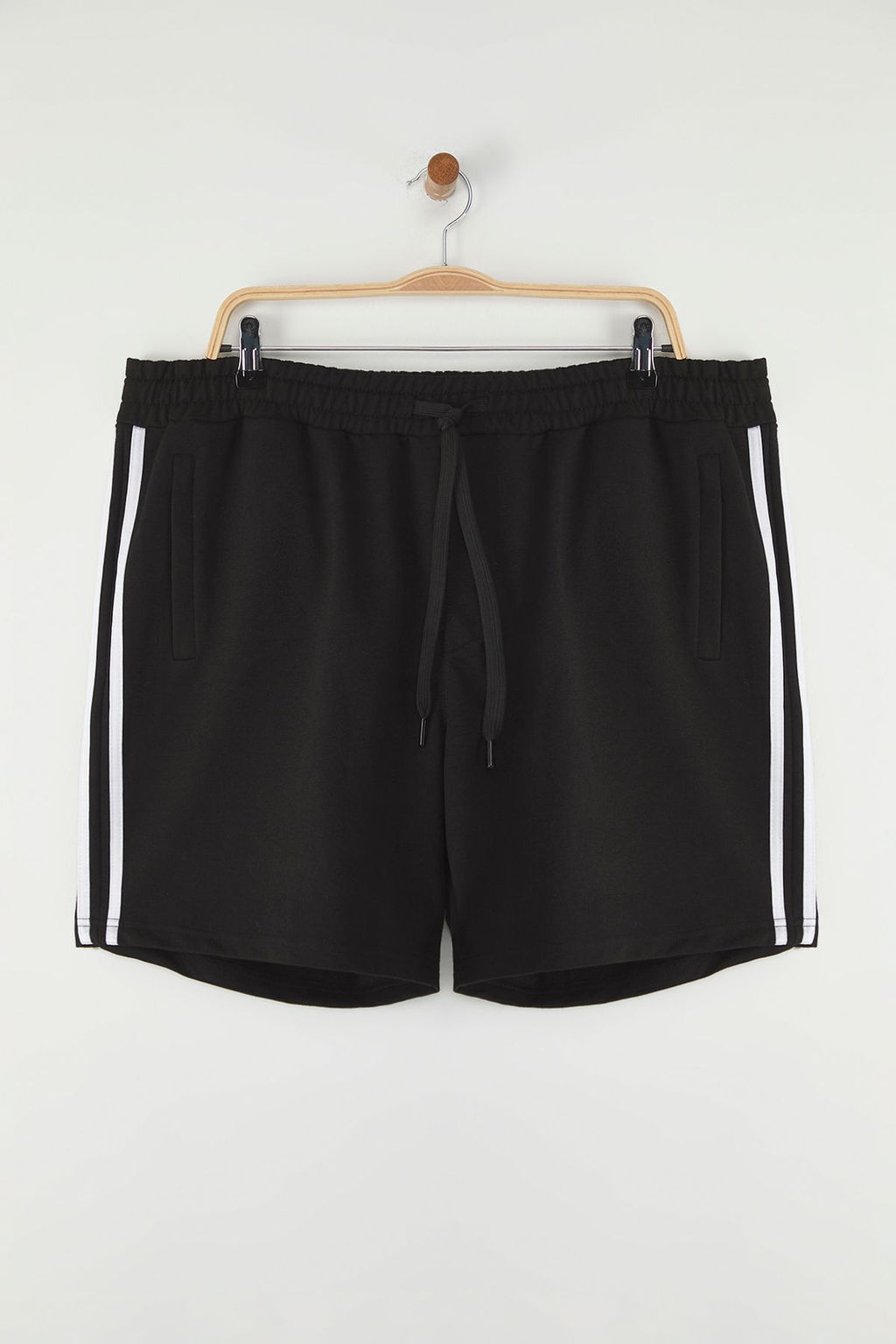 TRENDYOL MAN Siyah Buyuk Beden Regular/Normal Kesim Fermuar Cepli Sort & Bermuda TMNSS25AP00010 - Trendyolmilla фото 2
