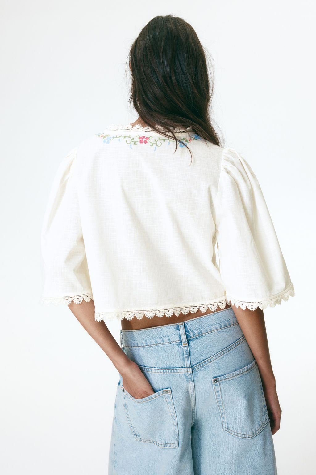 Blusa cropped bordada - H&m фото 5
