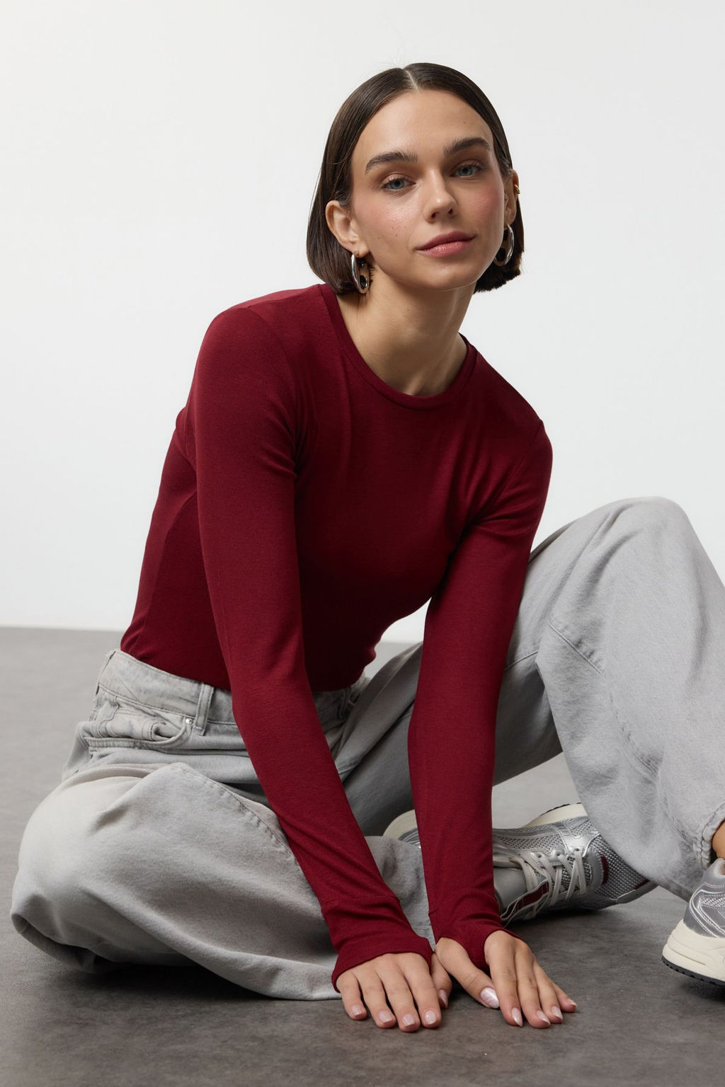 Bordo Viskon/Yumusak Kumasl? Parmak Gecme Detayl? Esnek Orme Bluz TWOAW25BZ00014