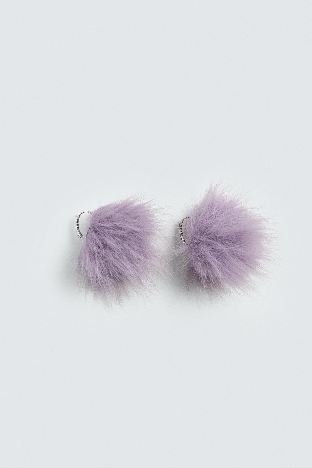 POM-POM EARRINGS HARRY LAMBERT FOR ZARA X DISNEY