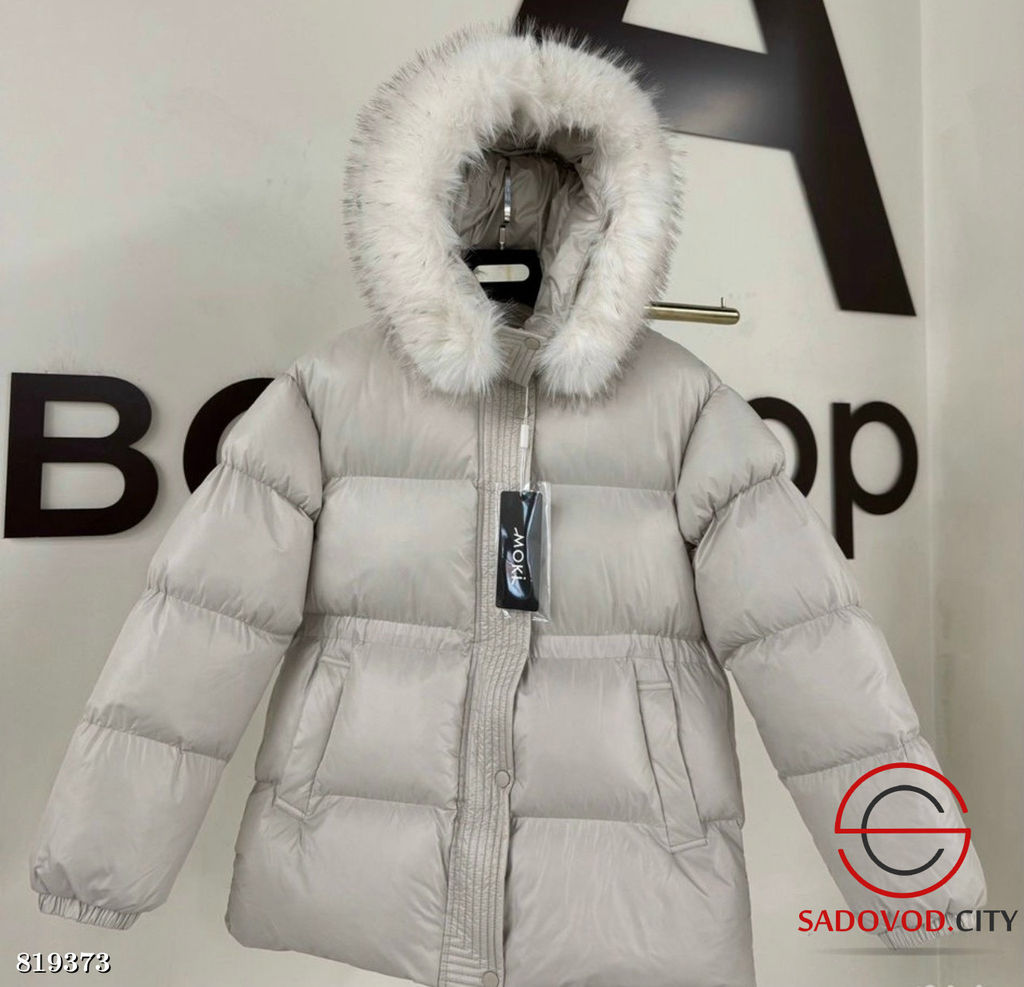 Зимняя куртка с капюшоном