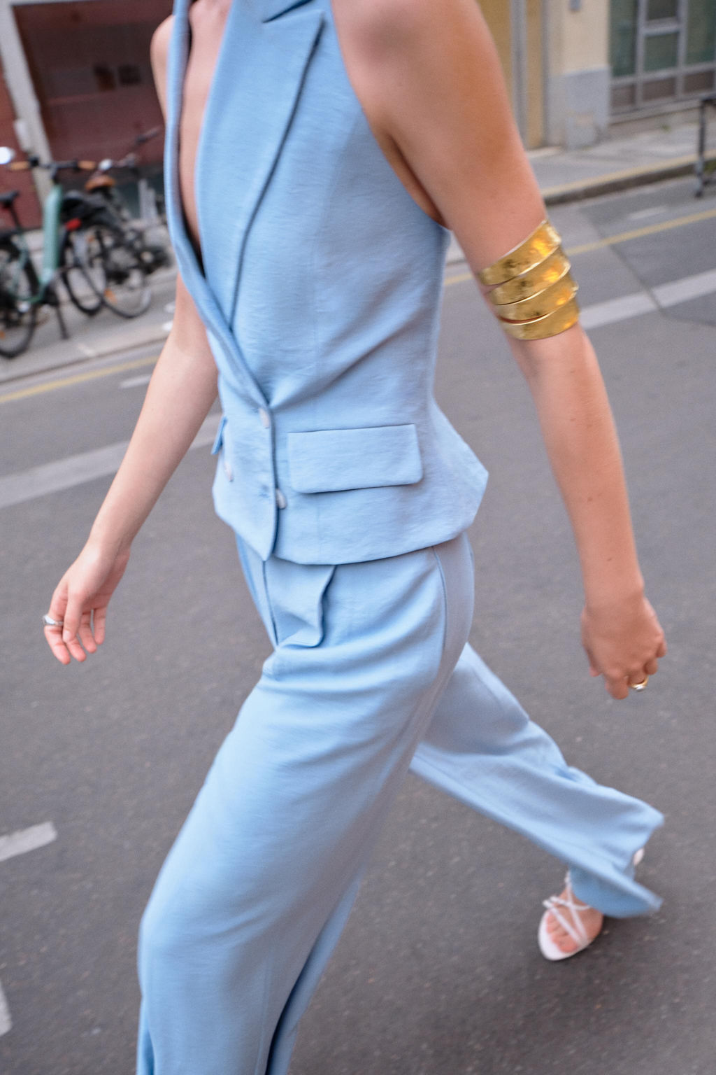 WIDE-LEG DARTED TROUSERS - Zara фото 3