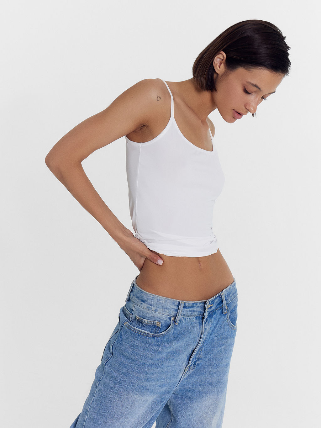 Топ женский в белом цвете белый 422535 - Mark formelle фото 2