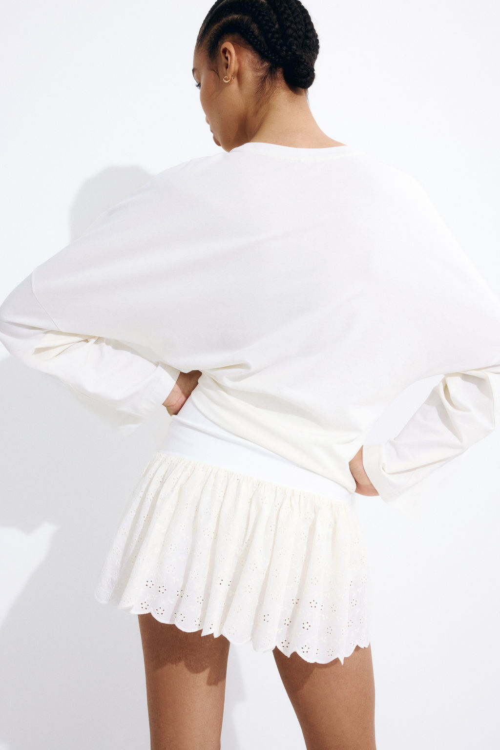 Minifalda pantal?n con bordado ingl?s - H&m фото 7