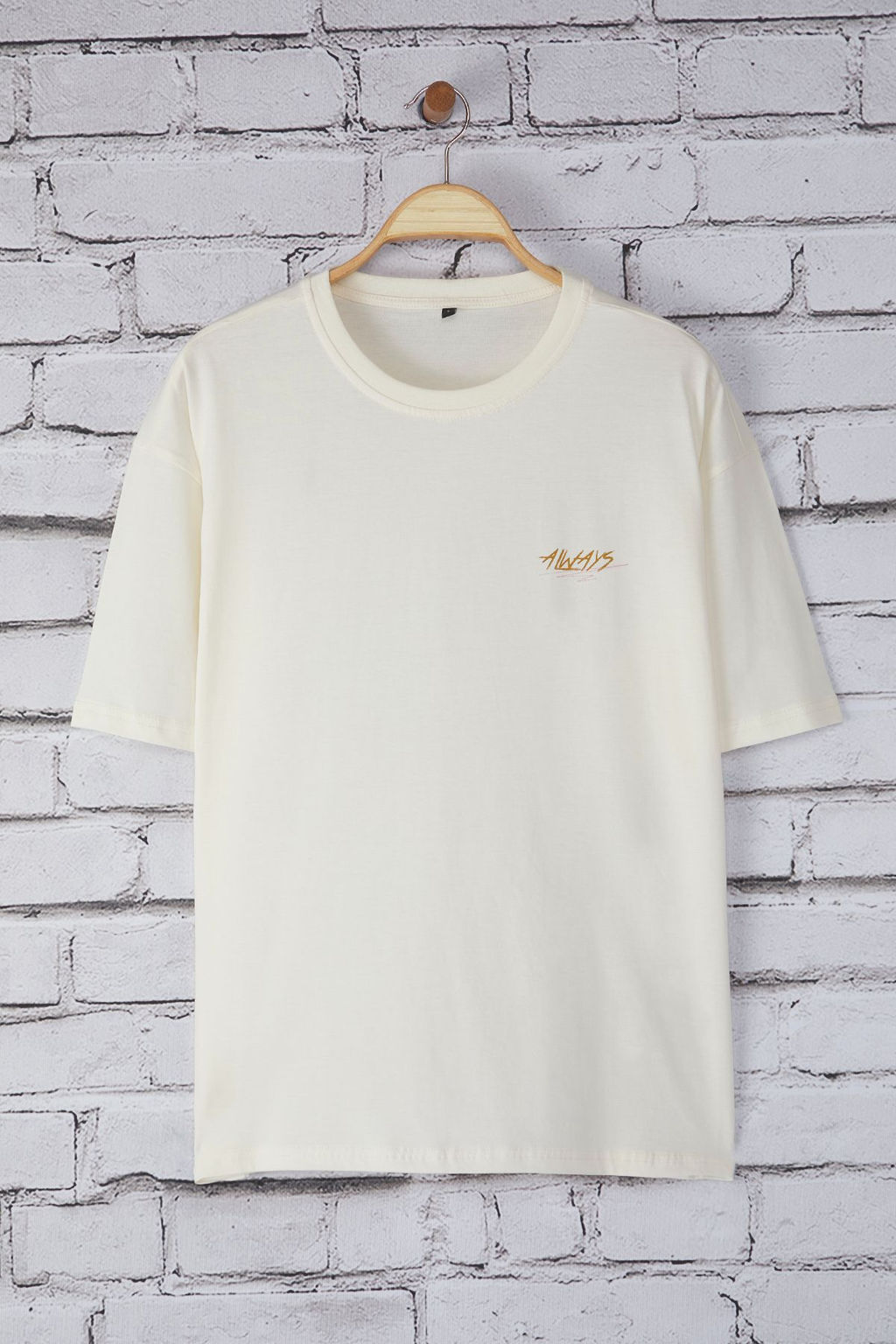 TRENDYOL MAN Ekru Oversize/Genis Kesim Nak?s S?rt Bask?l? Bisiklet Yaka %100 Pamuk T-Shirt TMNSS25TS00169 - Trendyolmilla фото 3