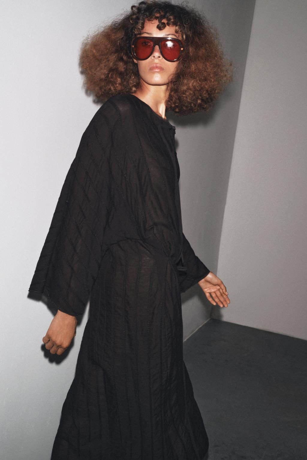 MIDI DRESS WITH TOGGLES ZW COLLECTION - Zara фото 4
