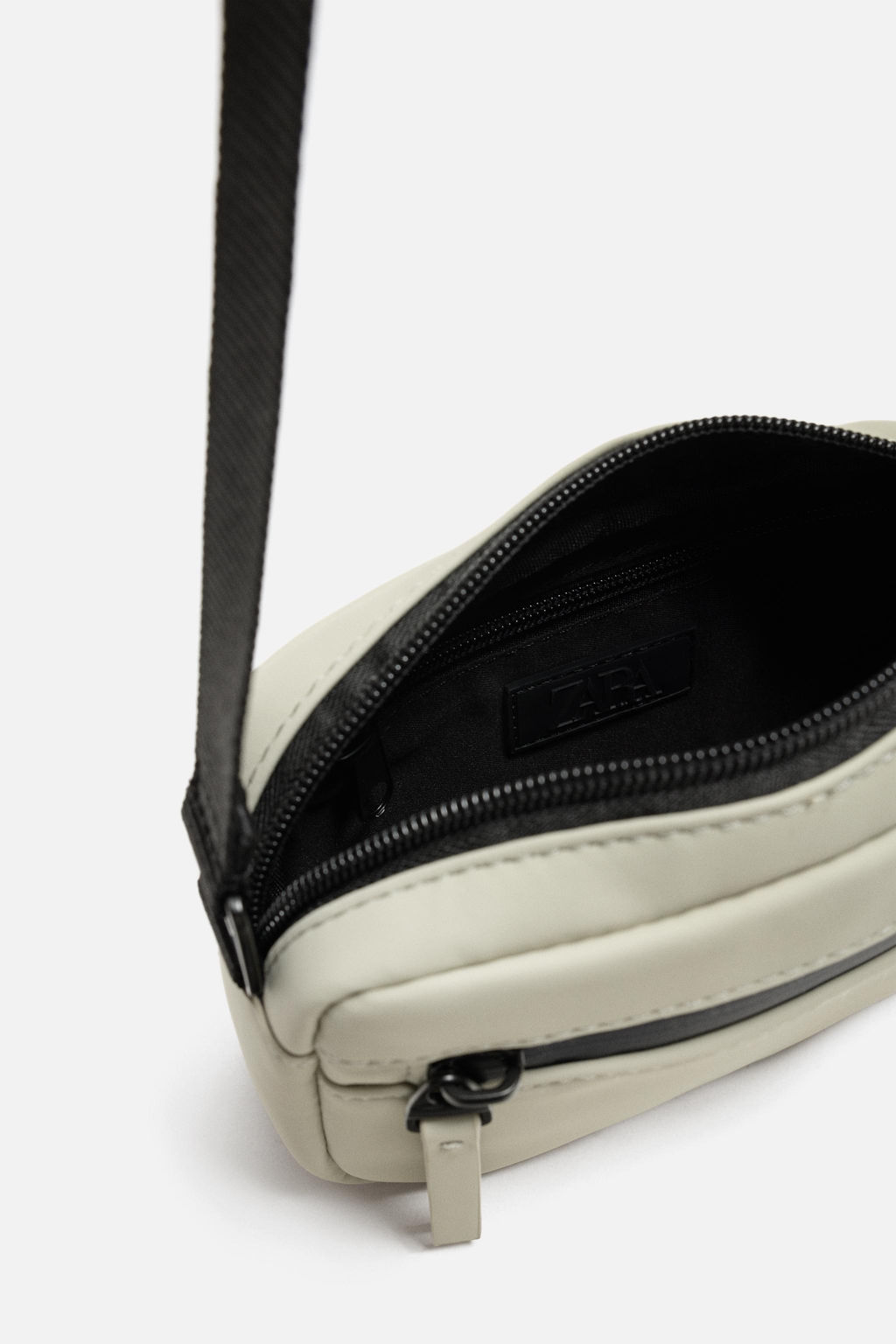 RUBBERISED CROSSBODY BAG - Zara фото 4