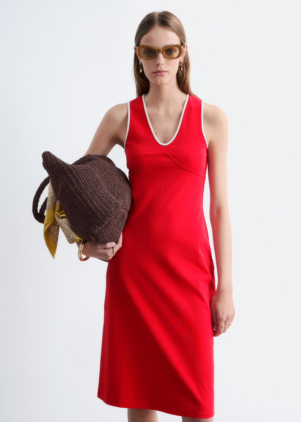 Vestido midi con escote en U