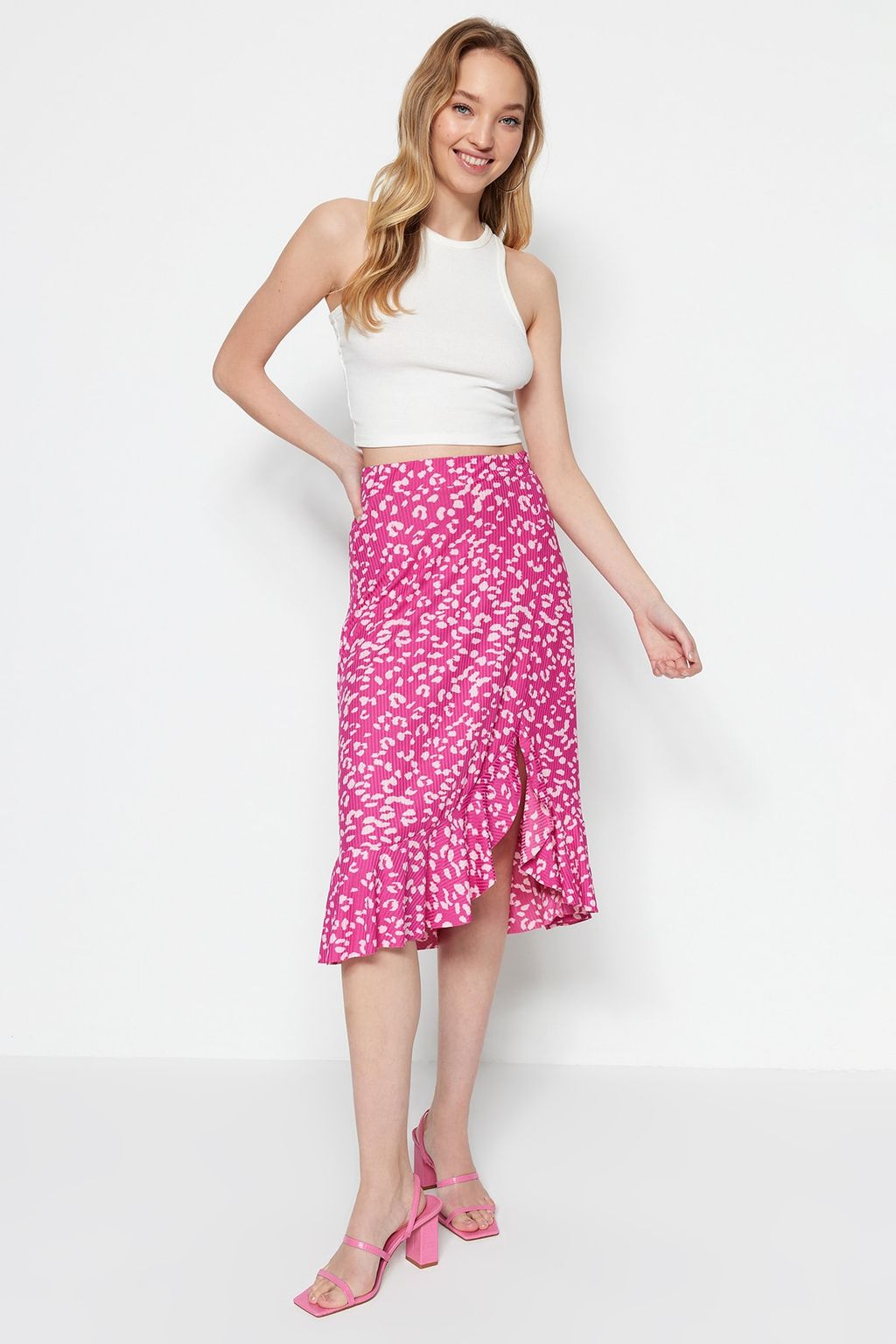 TRENDYOLMILLA K?rm?z? Bask?l? Buzgu Detayl? ve Volanl? Yuksek Bel Esnek Etek TWOSS21ET0029 фото 2