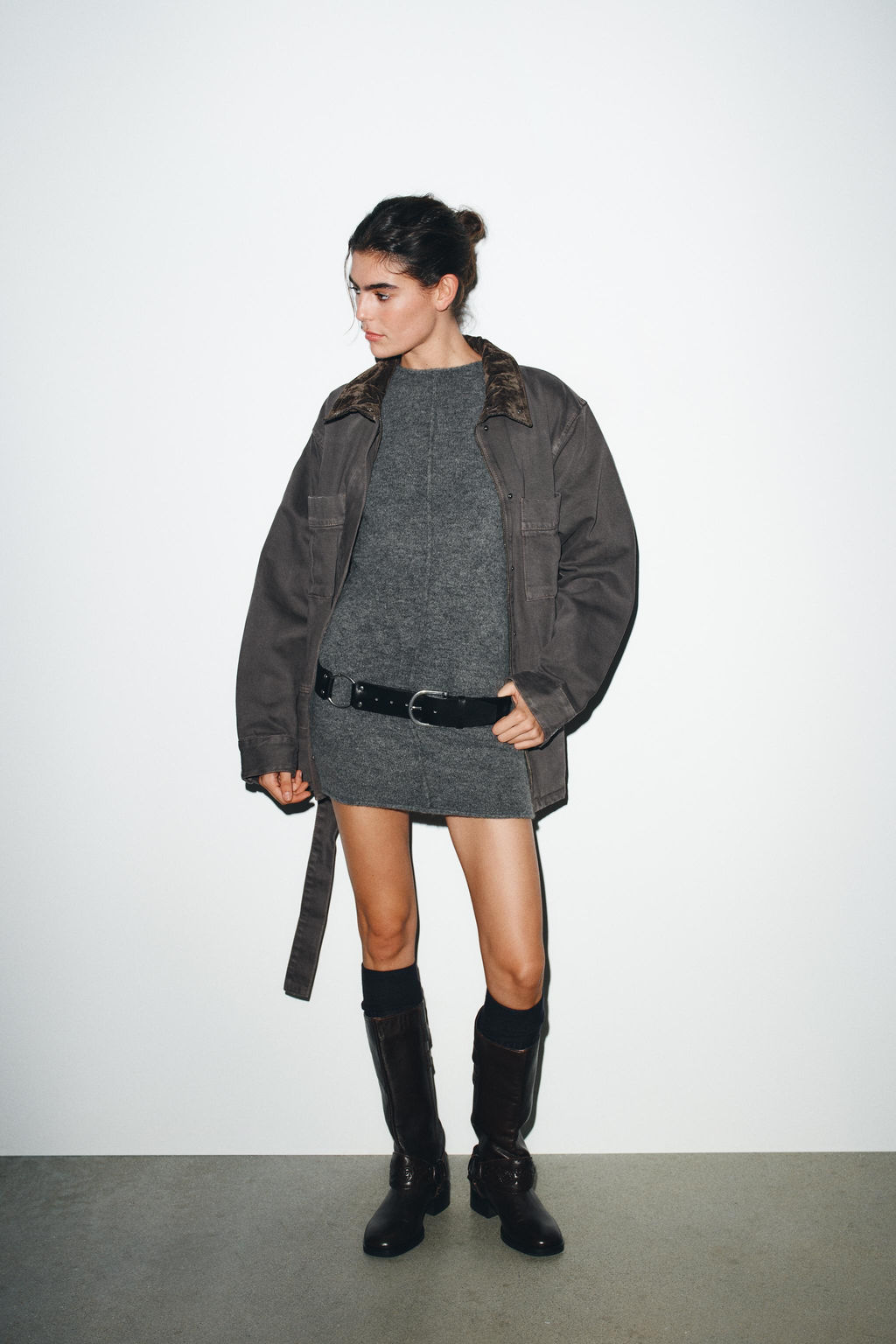 SOFT KNIT MINI DRESS WITH SEAM DETAIL