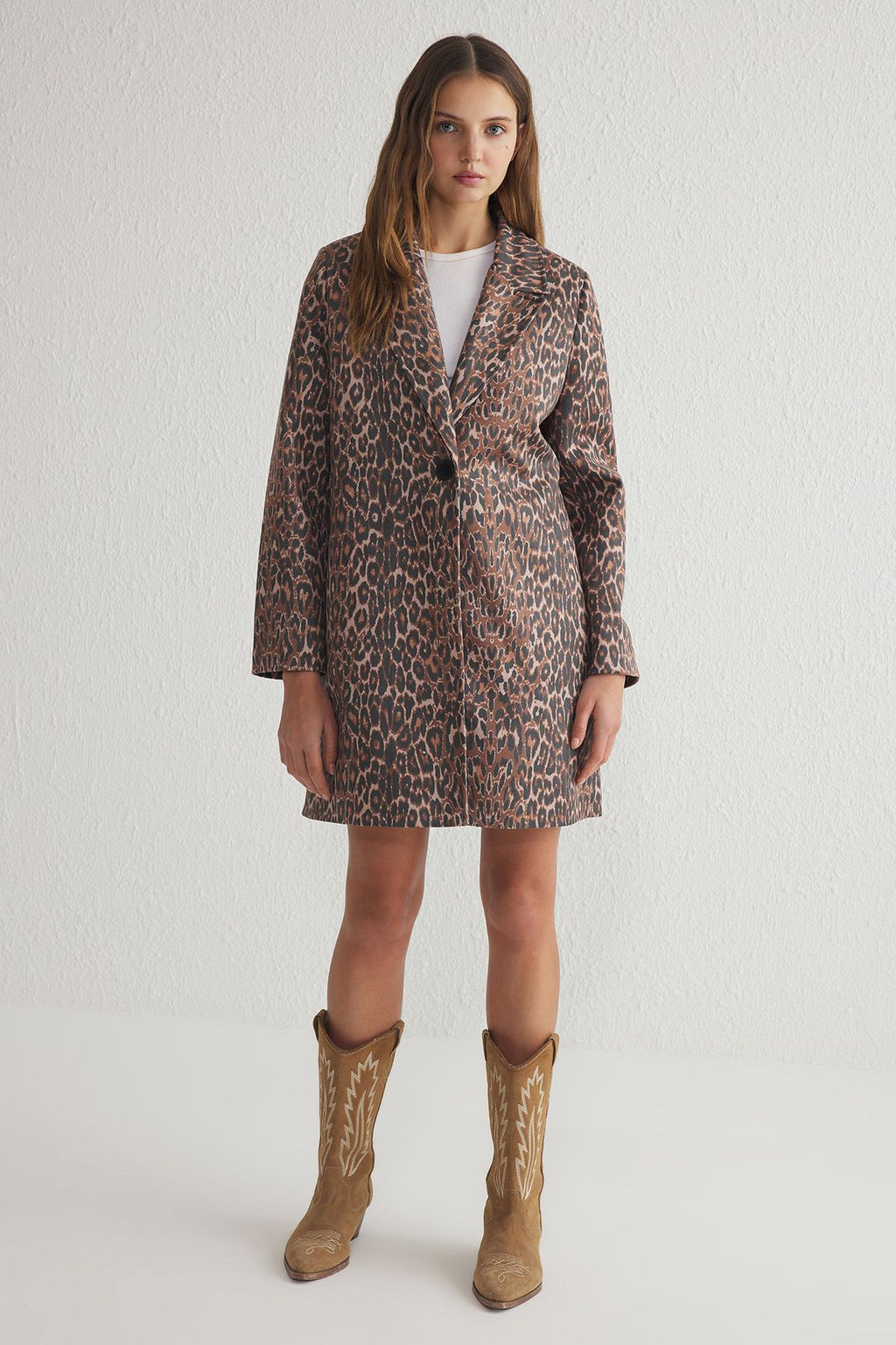 Trendyolmilla Cok Renkli Leopar Desenli Oversize Midi Trenckot TWOSS25TR00005 фото 2