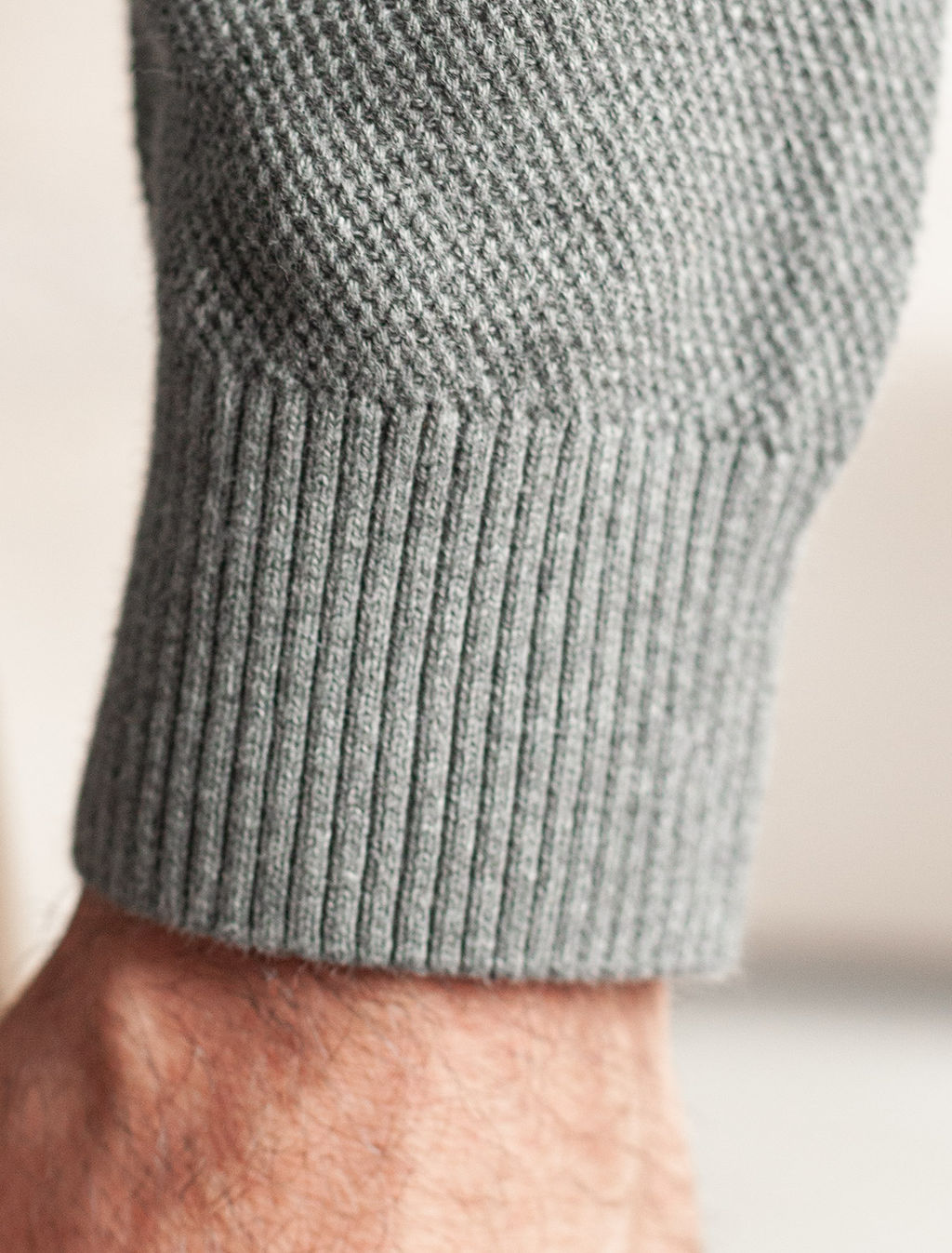 Джемпер Vilatte фактурной вязки из хлопка с нейлоном серый меланж  фото 7