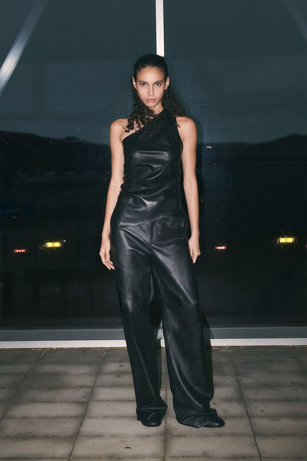 Top fruncido de un hombro - H&m фото 2