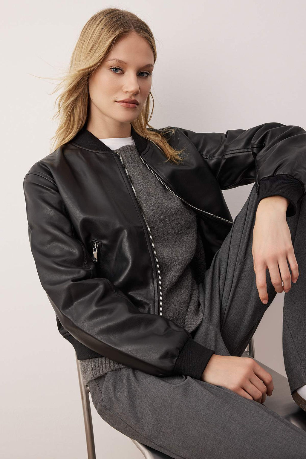Siyah Regular Kal?p Suni Deri Bomber Ince Ceket Mont TWOAW26MO00084 - Trendyolmilla фото 11