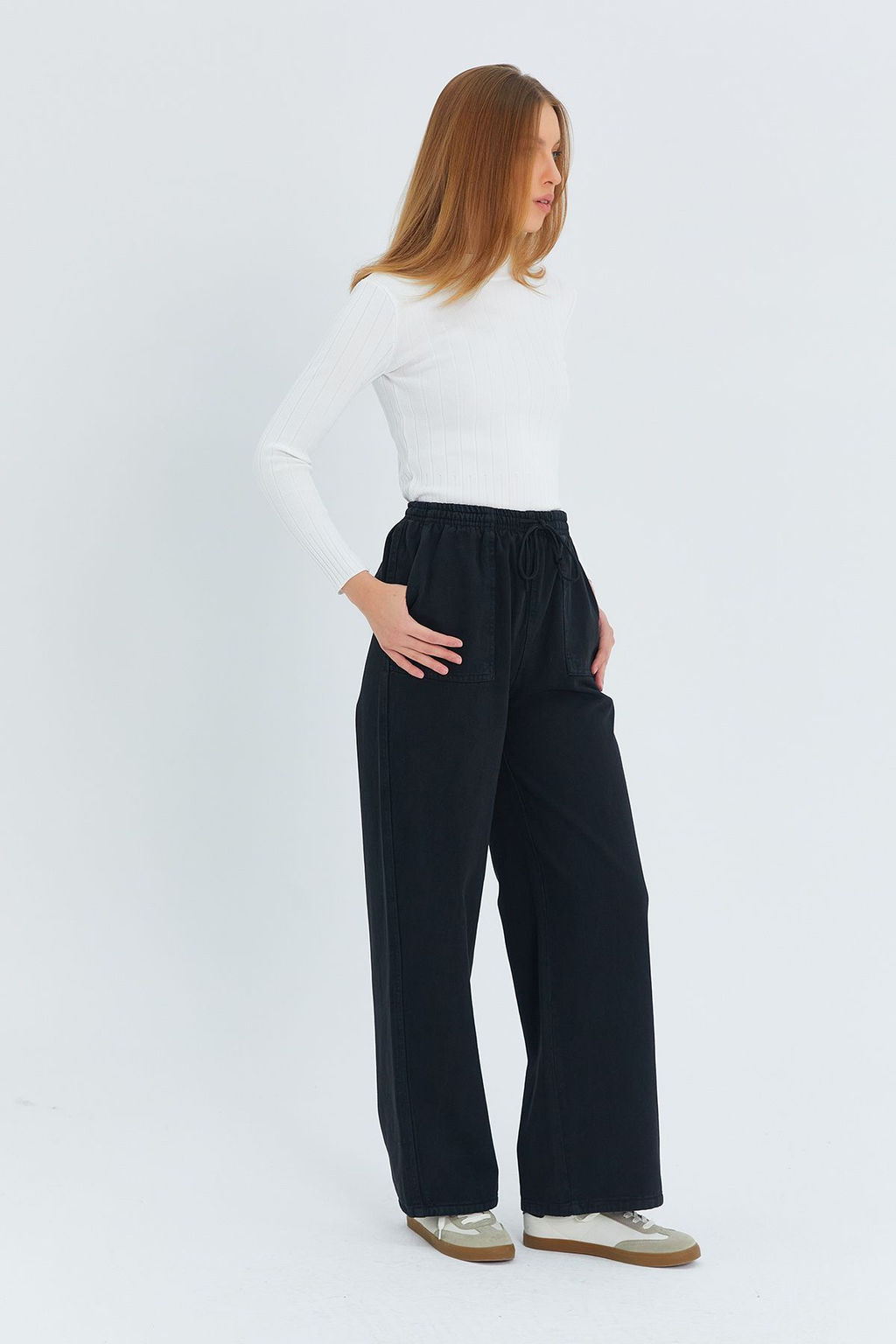 Siyah Cep Detayl? Kot Gorunumlu Wide Leg/Genis Paca Dokuma Pantolon TWOSS25PL00076