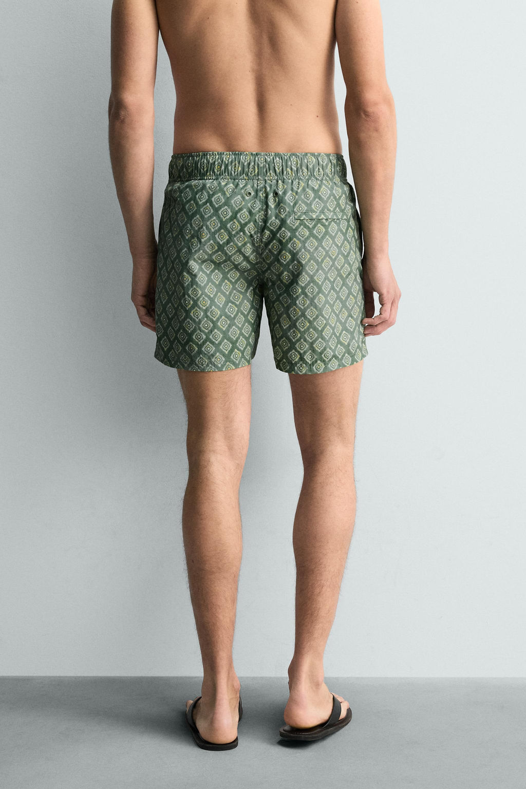 BA?ADOR MEDIO ESTAMPADO GEOM?TRICO LAVADO / Verde - Zara фото 8
