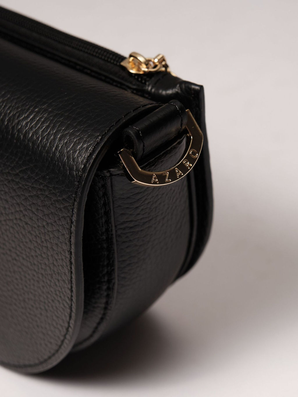 Сумка кожаная кросс-боди Azaro 31032 черная