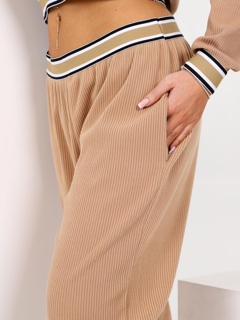 IV-CAPRIZ Мадера - костюм бежевый