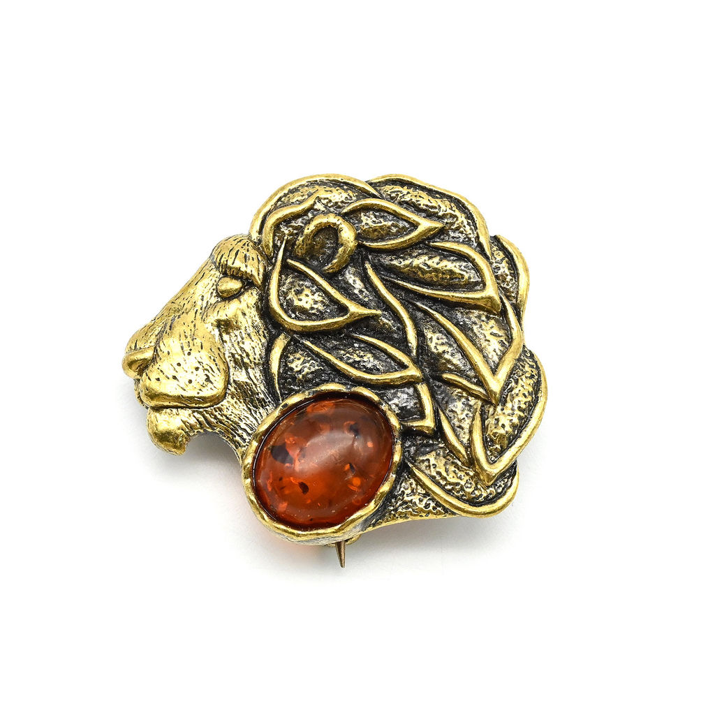 Брошь бронзовая Лев с янтарем 28*25мм цв. коньячный