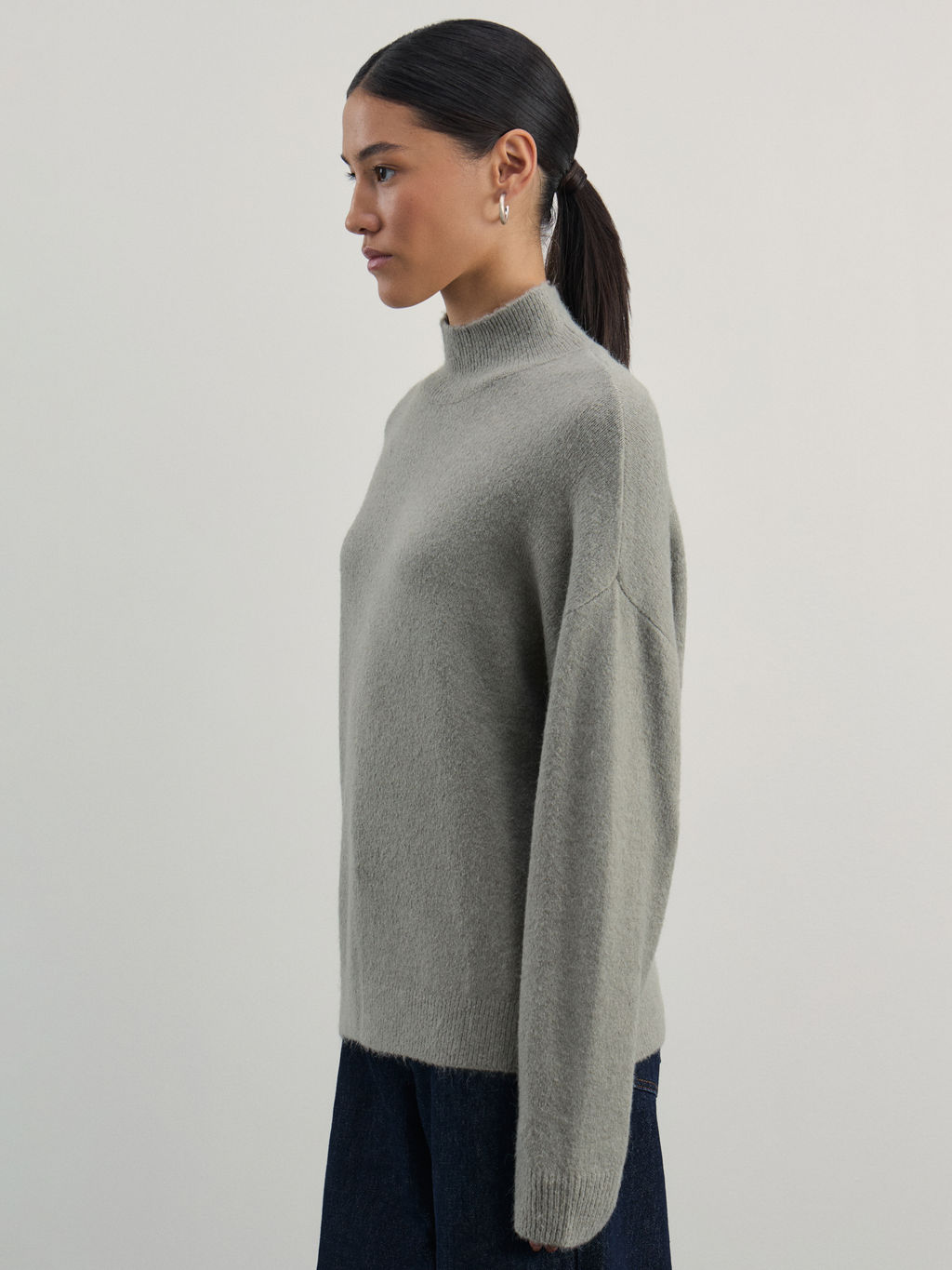 Базовый джемпер с воротником стойкой / Zarina  фото 4