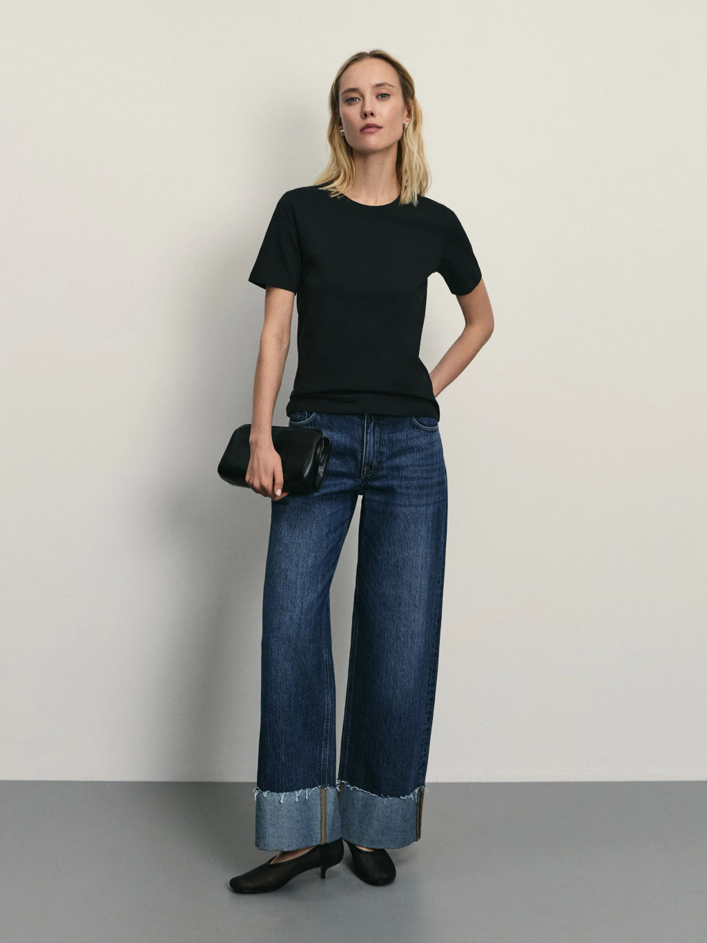 Базовая футболка из эластичного хлопка / Zarina  фото 2