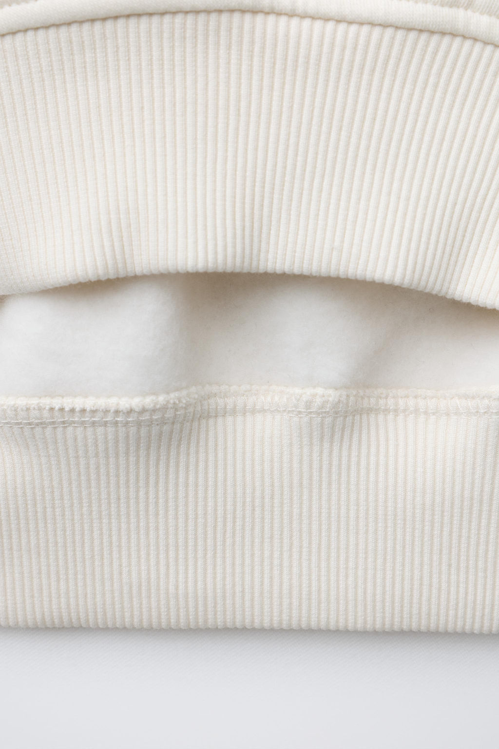 BOW AND SEQUIN SWEATSHIRT - Zara фото 4