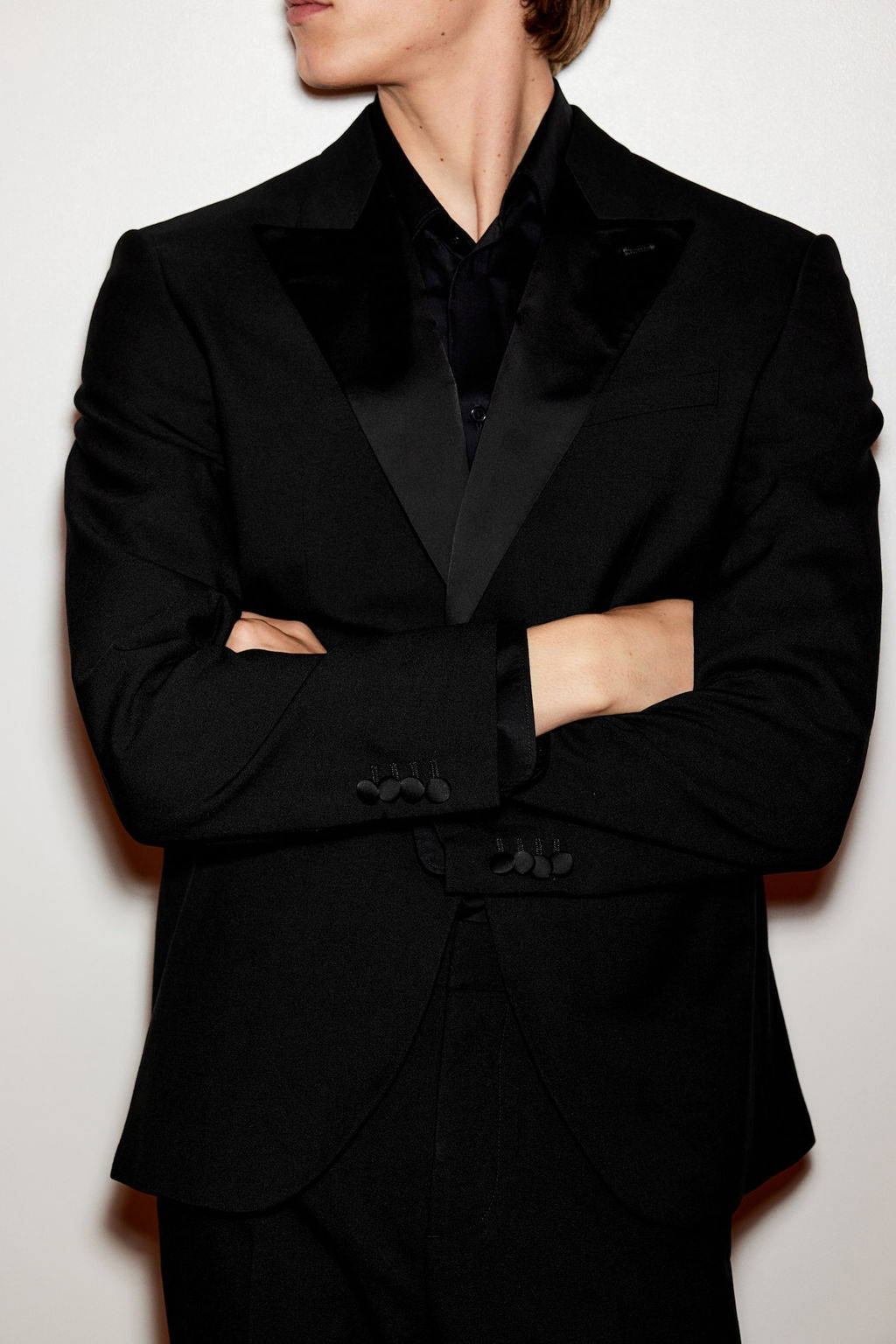 Americana de esmoquin de un boton Slim Fit - H&m фото 2