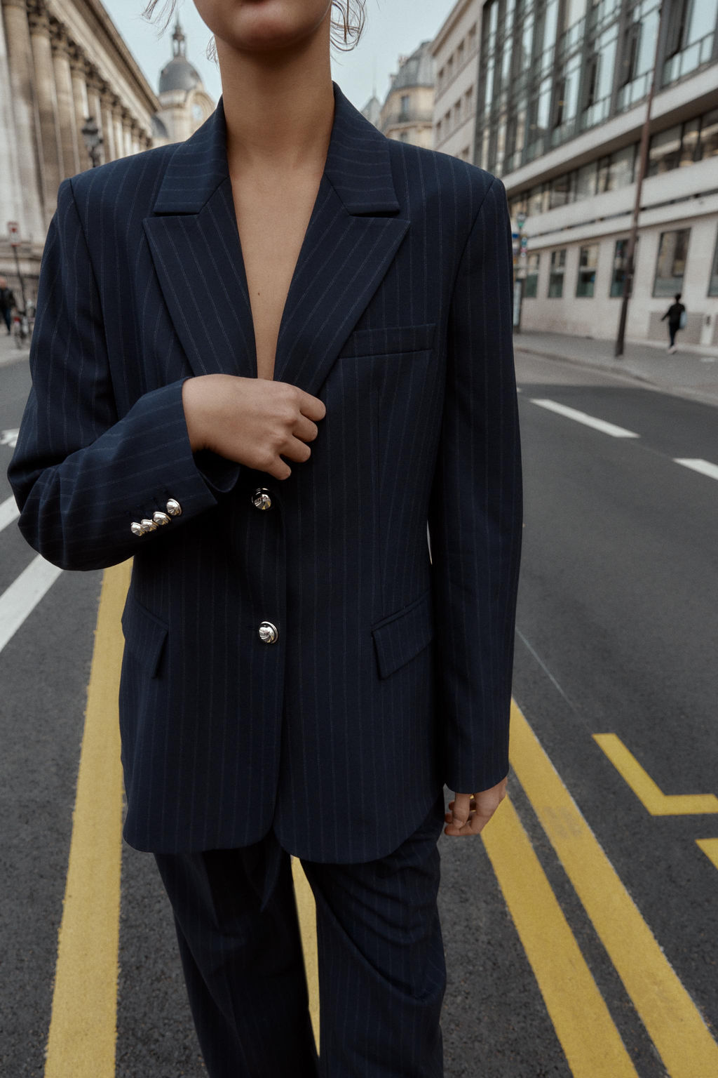 PINSTRIPE BLAZER WITH SHOULDER PADS - Zara фото 3