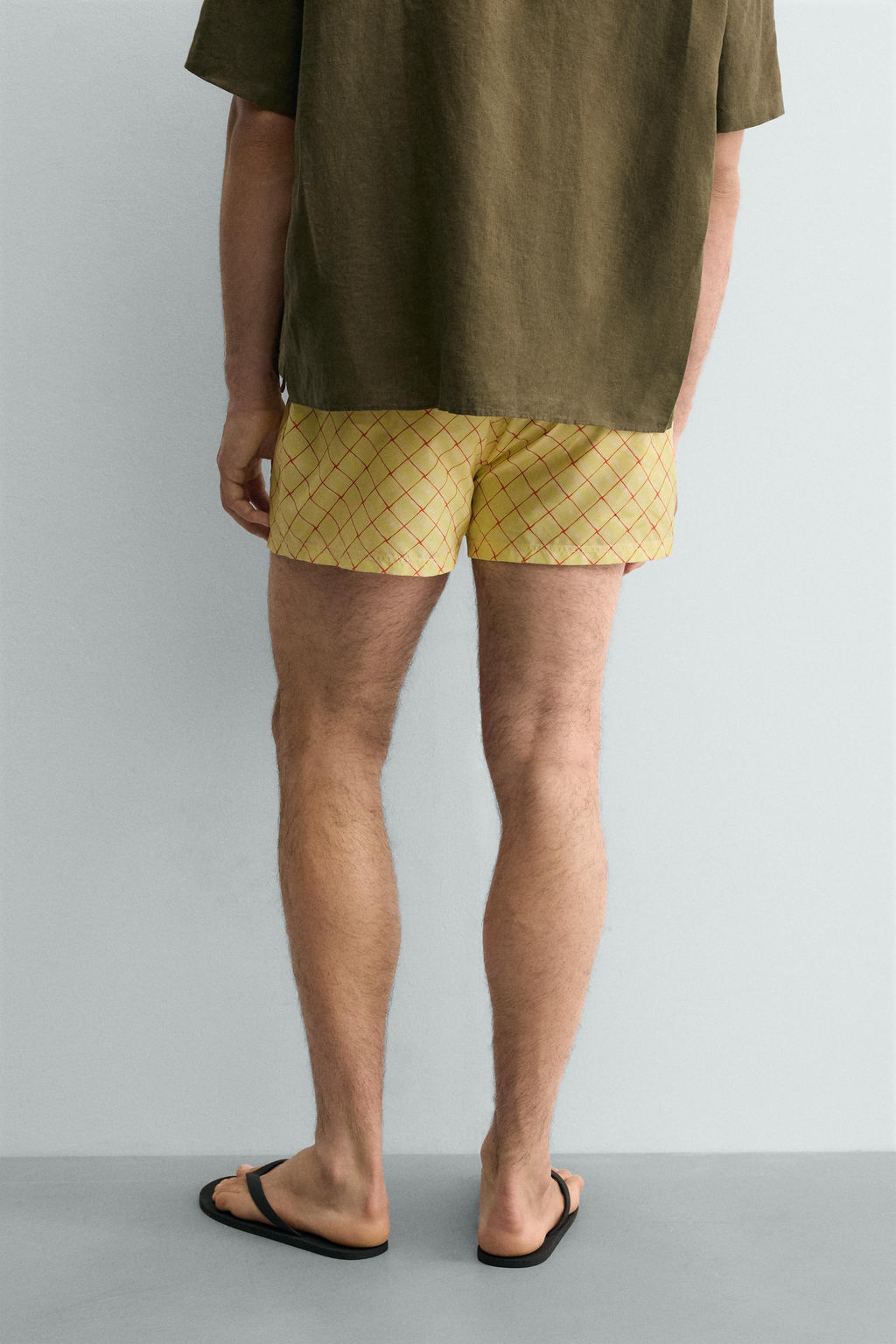 BA?ADOR MEDIO ESTAMPADO GEOM?TRICO LAVADO / Amarillo - Zara фото 3