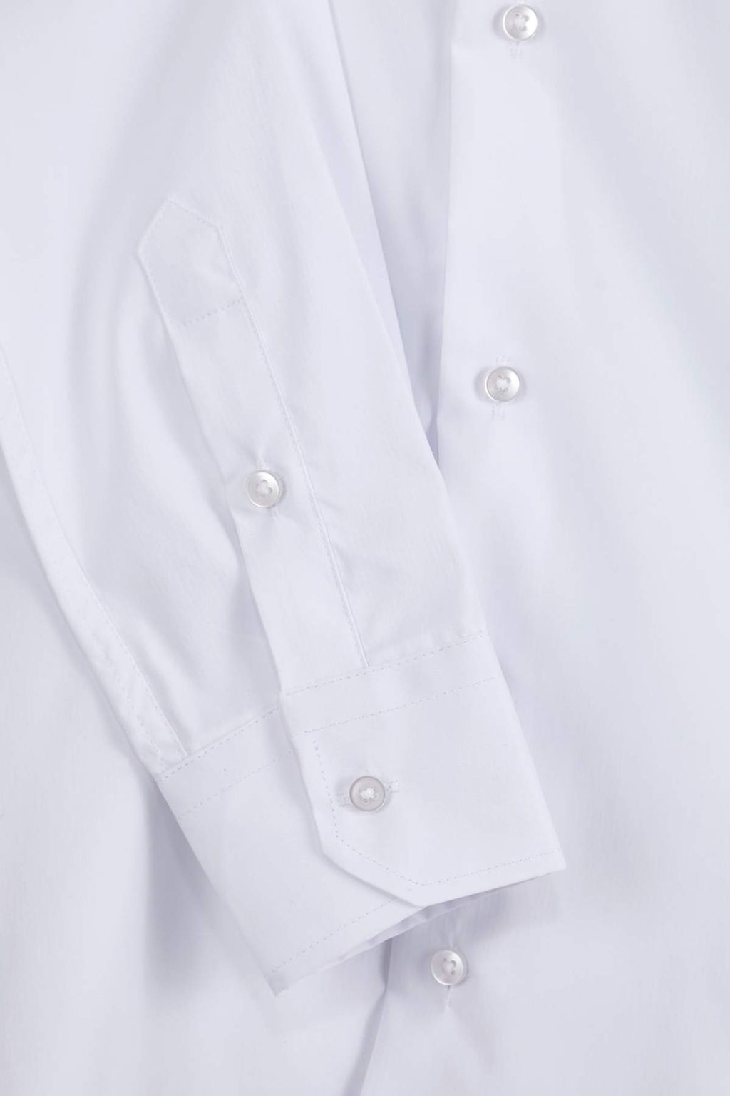 Lacivert Regular Fit Gabardin Dokulu Kolay Utulenebilir Erkek Gomlek TMNSS26GO00006 - Trendyolmilla фото 6