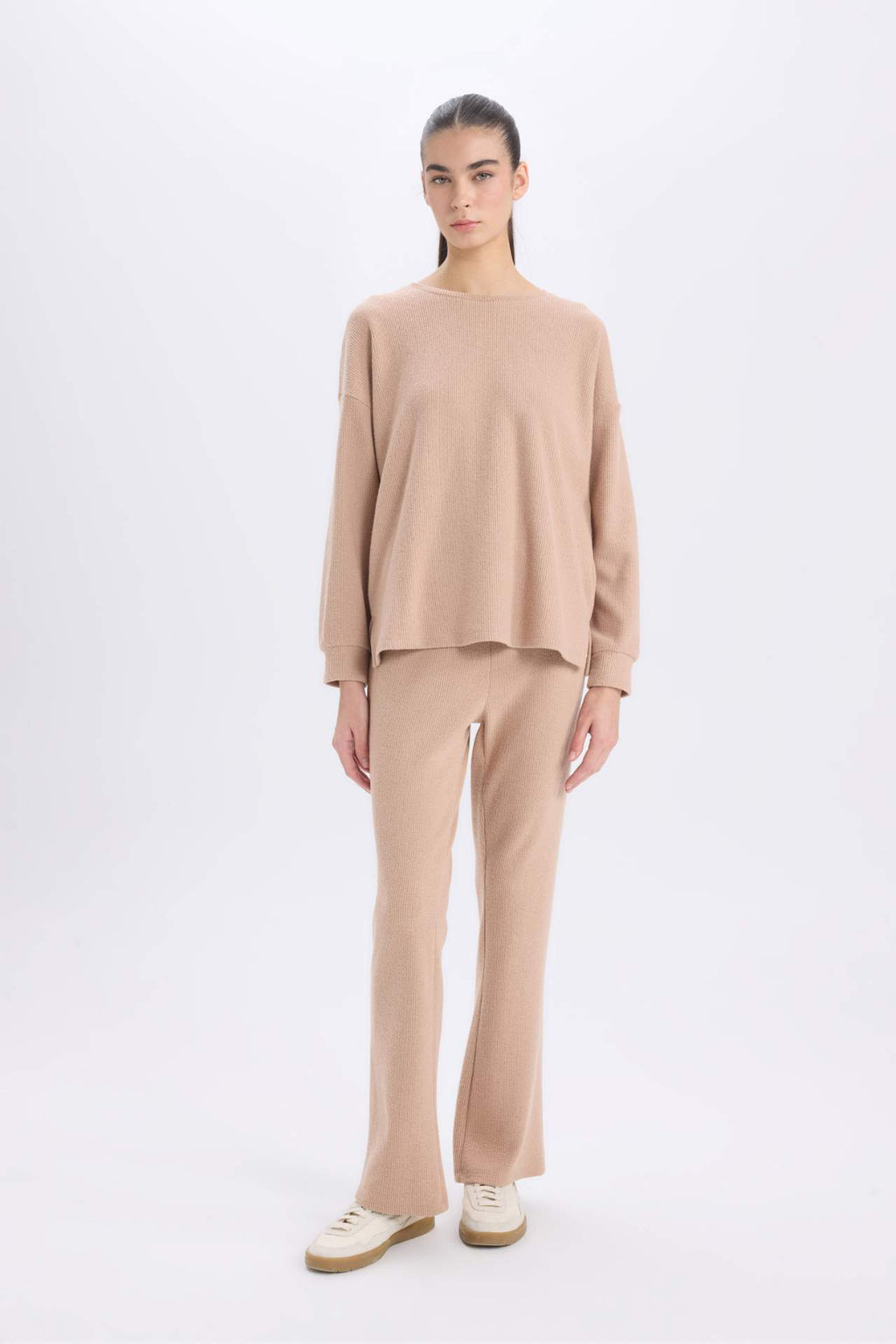 Fall in Love Pijama Tak?m? Regular Fit Basic Duz Uzun Kollu Ust Genis Bol Paca Alt - Defacto фото 2