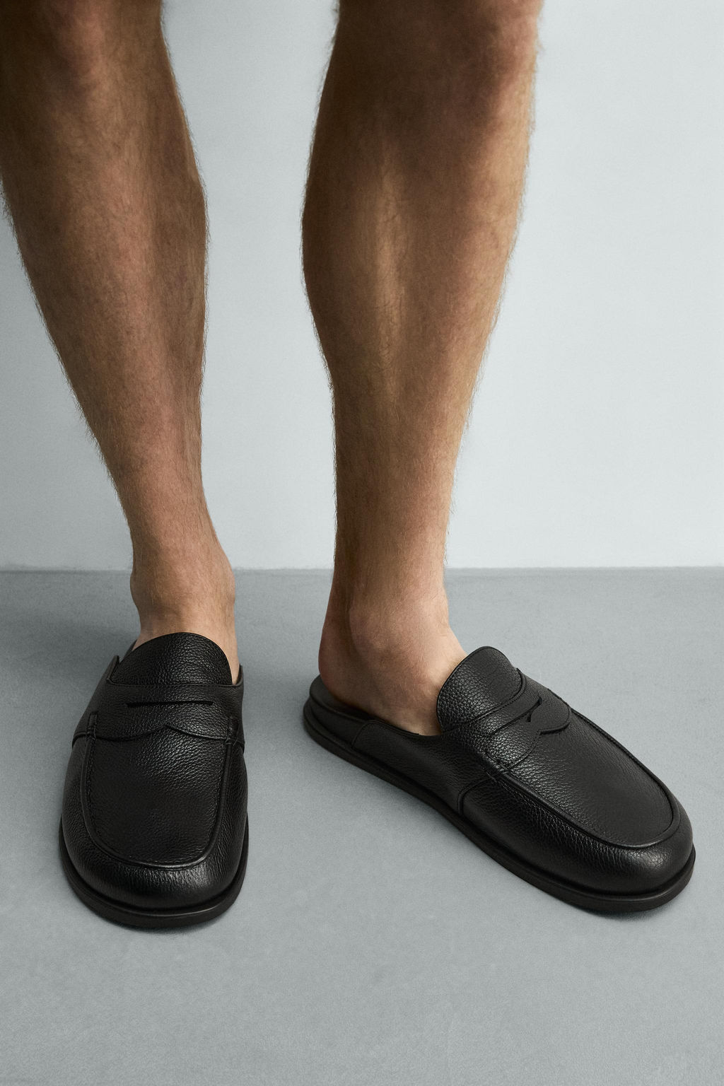 ZUECO PIEL ANTIFAZ / Negro - Zara фото 3