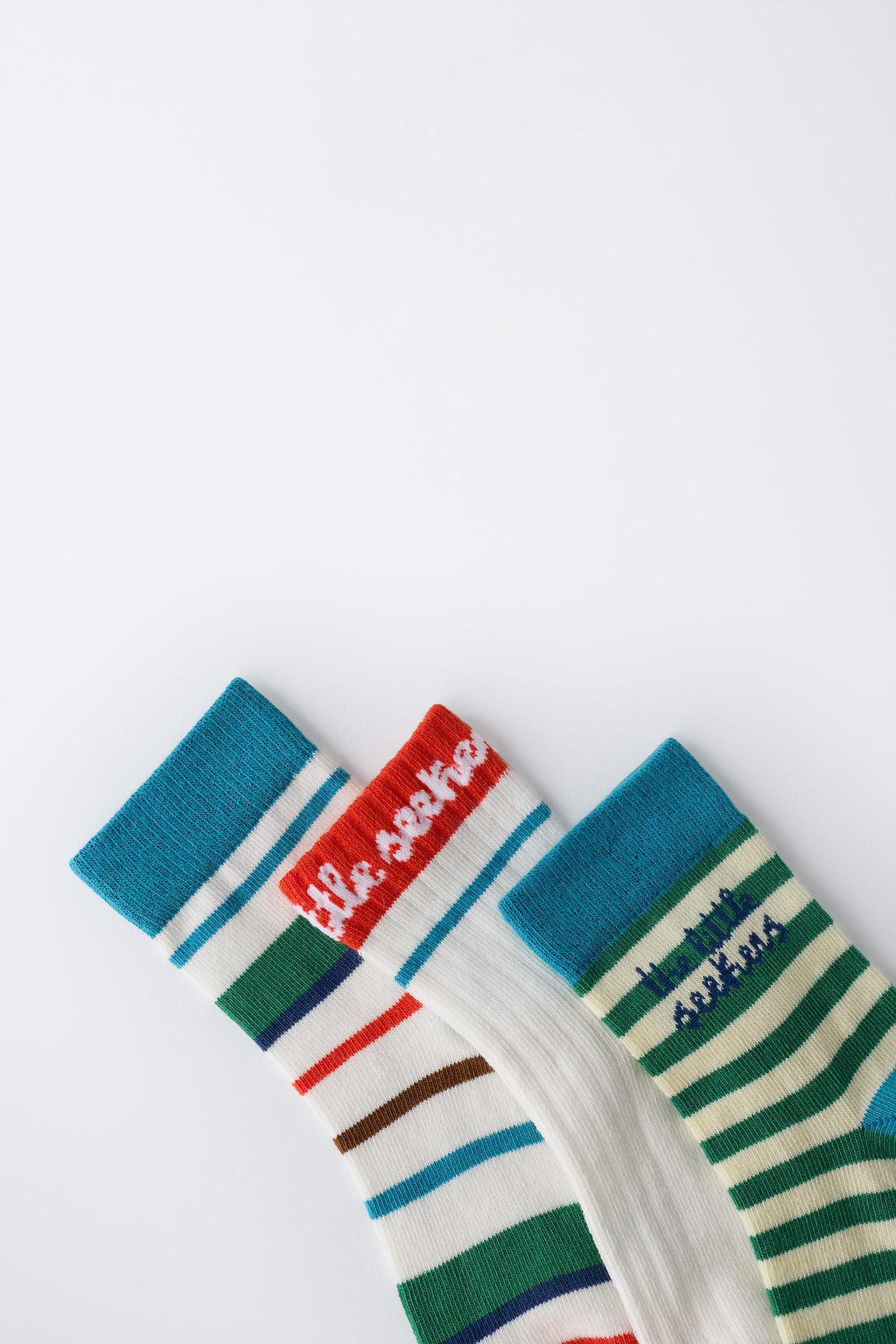 PACK TRES CALCETINES MEDIOS RAYAS ISABELLE VANDEPLASSCHE  / Multicolor - Zara фото 3