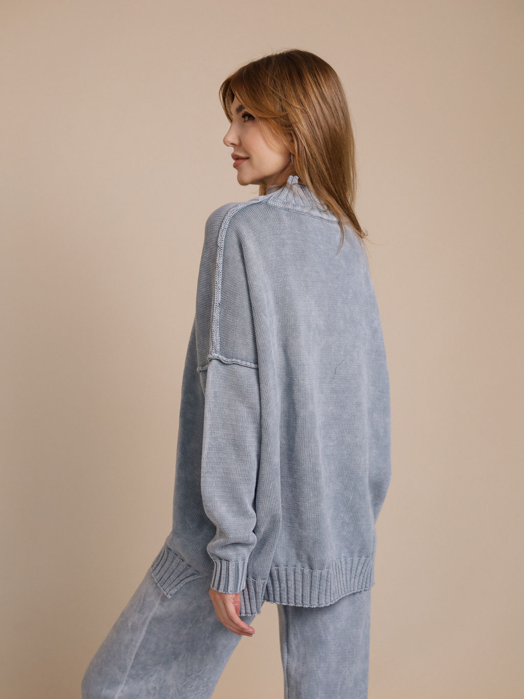 Костюм вязаный женский VARENKA, серый - Inzibe фото 3