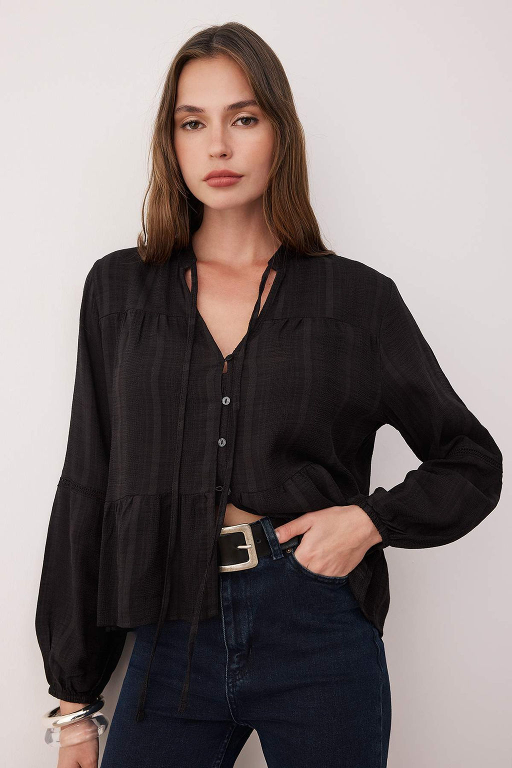 Siyah Pamuklu Dokulu Kolda Dantelli Oversize Boho Dokuma Gomlek TWOSS25GO00038