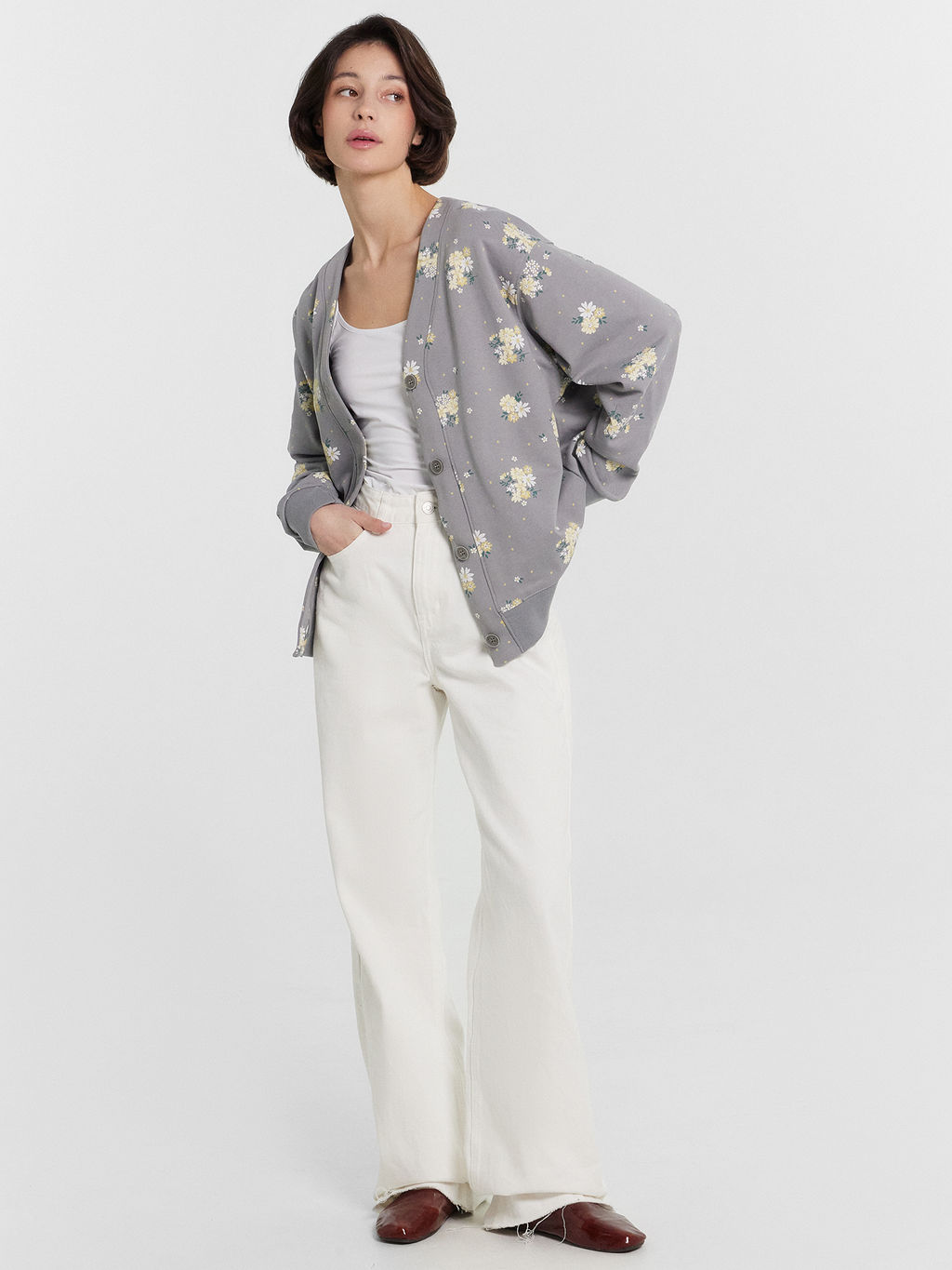 Кардиган серый с цветочным принтом цветы на сером 172114 - Mark formelle фото 2