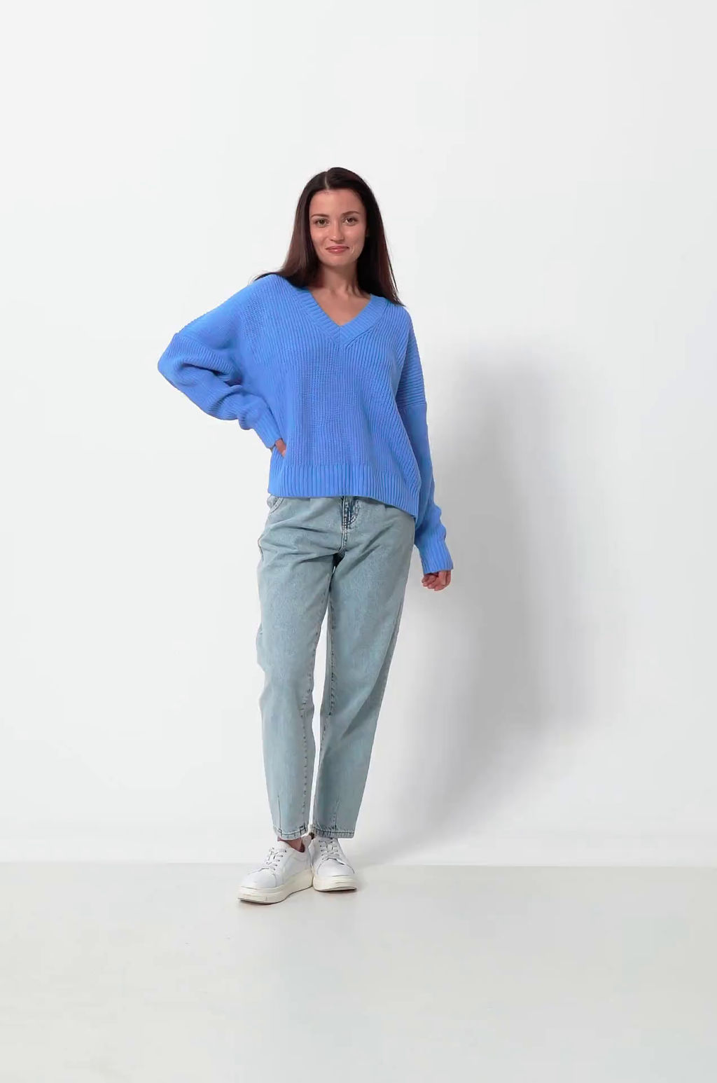 Женский вязаный джемпер оверсайз Happy Fox фото 49