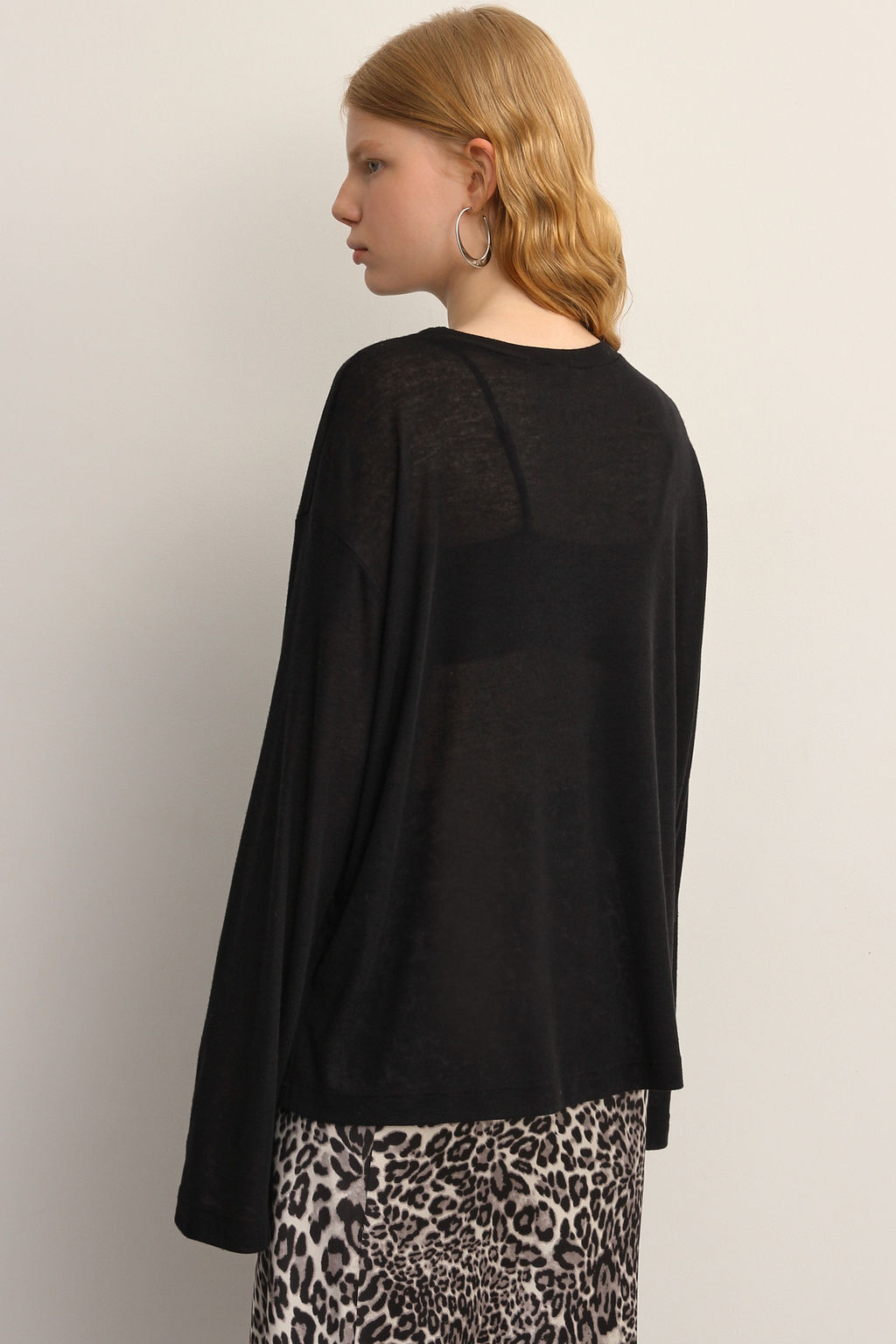 Лонгслив из трикотажа прямого силуэта - Mollis фото 4