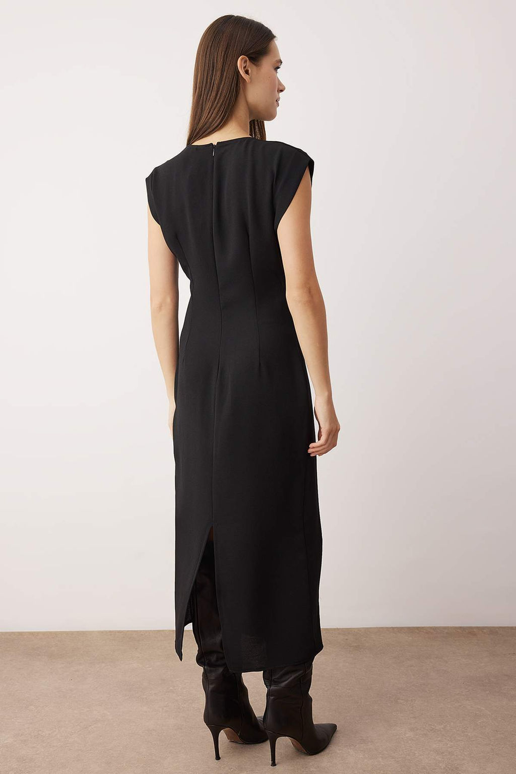 K?rm?z? Duz Aksesuar Detayl? Midi Dokuma Elbise TWOAW26EL00235 - Trendyolmilla фото 8