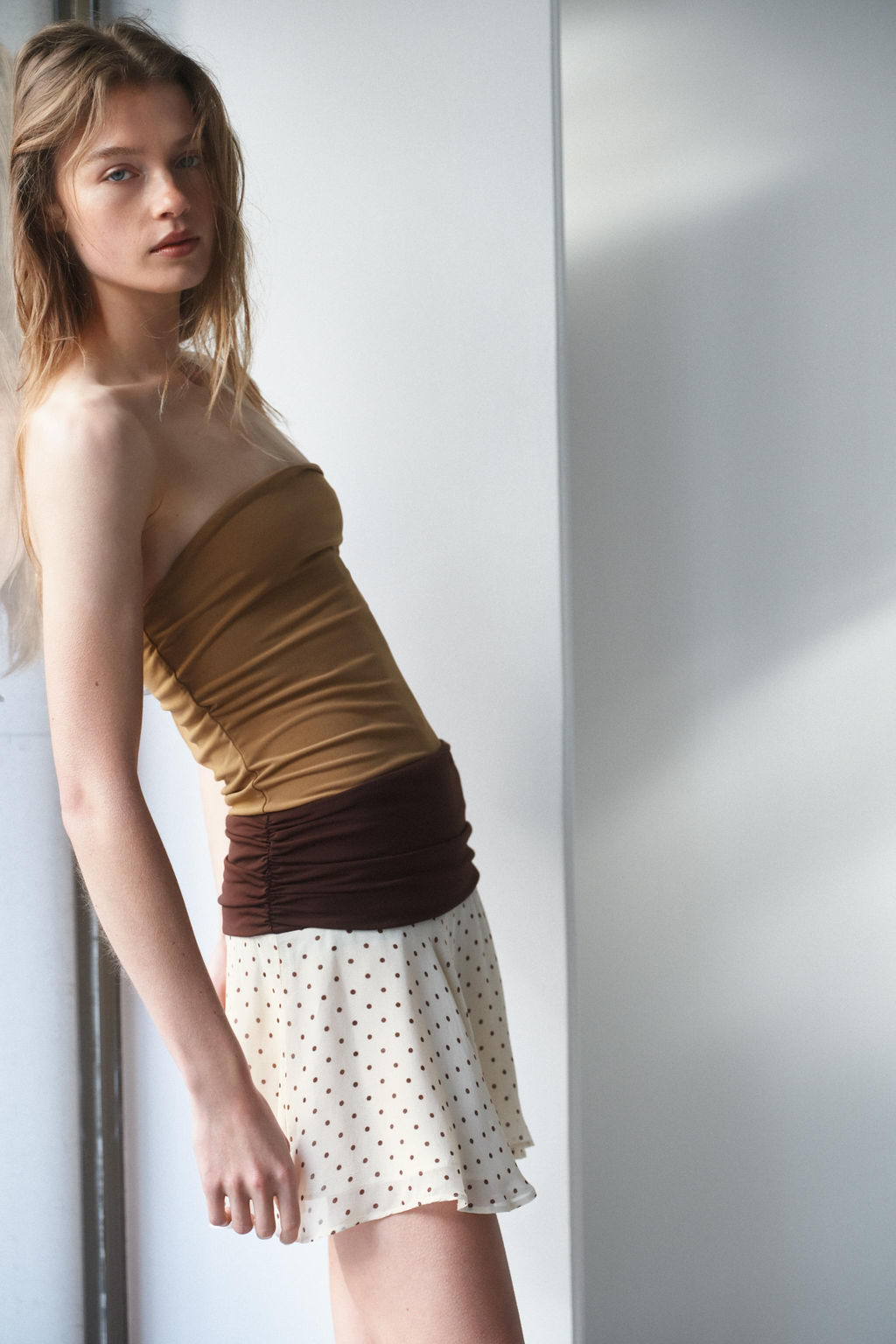 VESTIDO COMBINADO LUNARES / Caramelo - Zara фото 2