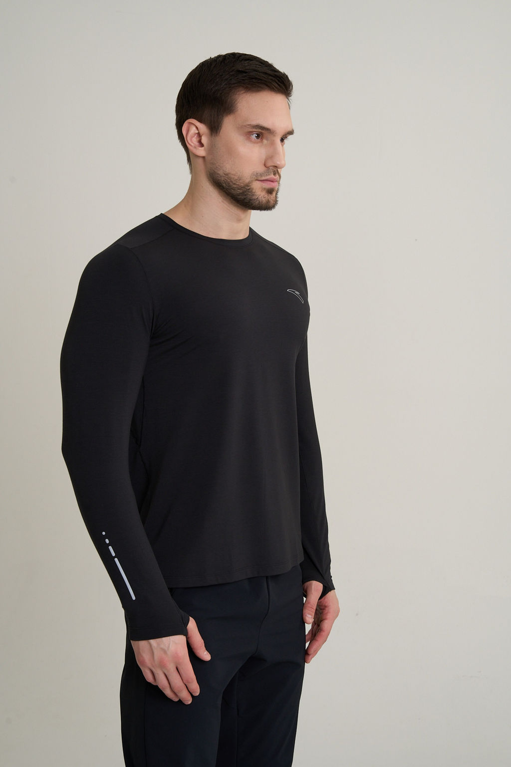 Лонгслив Черный ANTA RUNNING LS Tee  фото 3